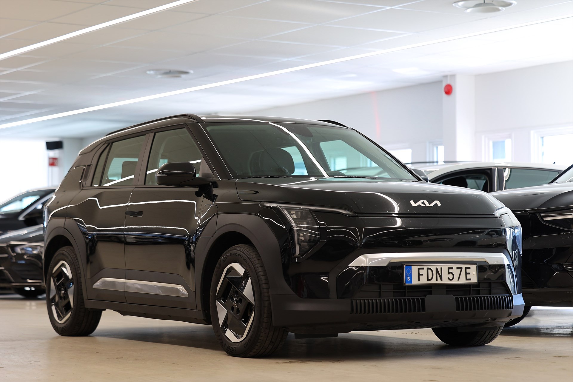 Kia EV3 Long Range 204hk Plus B-kamera Navi Widescreen MOMS