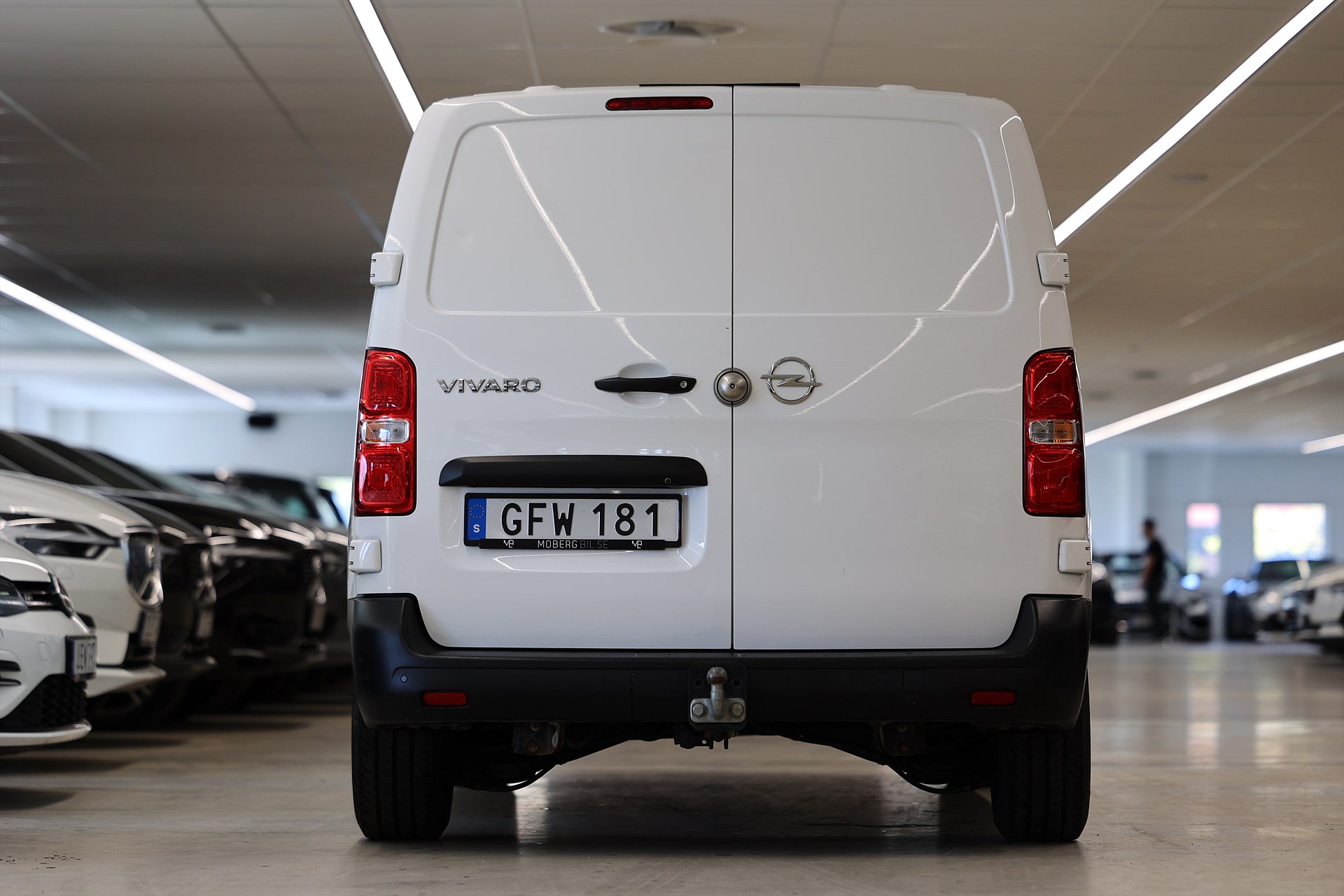 Opel Vivaro Skåpbil 2.0 BlueHDI 144hk L2 CarPlay 3-Sits 360-Kamera