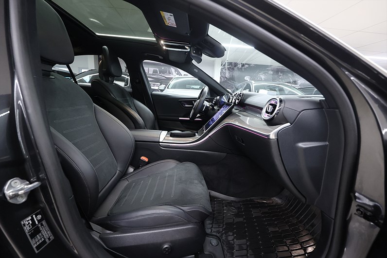 Mercedes-Benz C 300 e 313hk AMG 360 Pano Värmare Navi