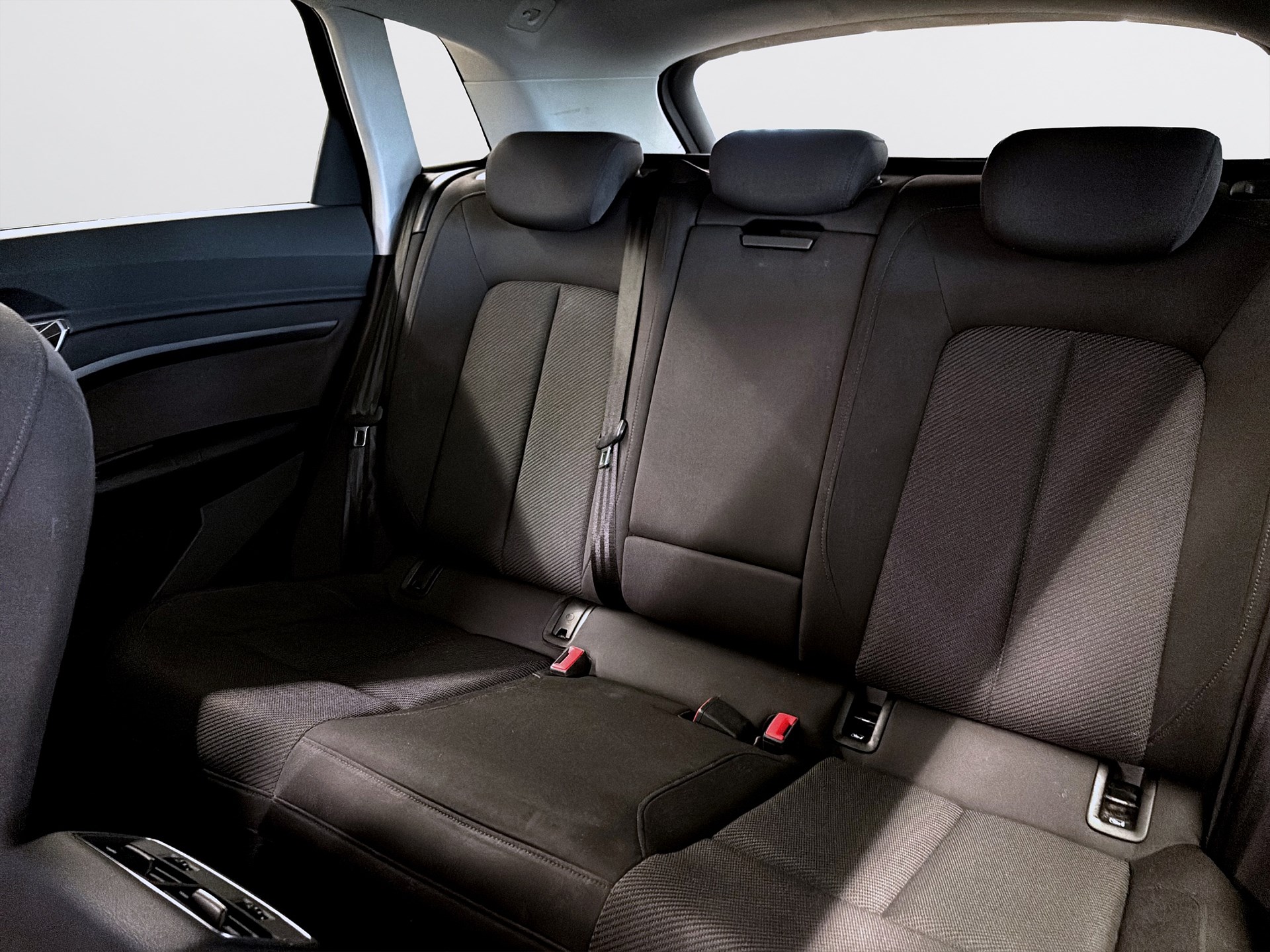 Audi e-tron 50 quattro 313hk Helg på Moberg! Navi Keyless PDC
