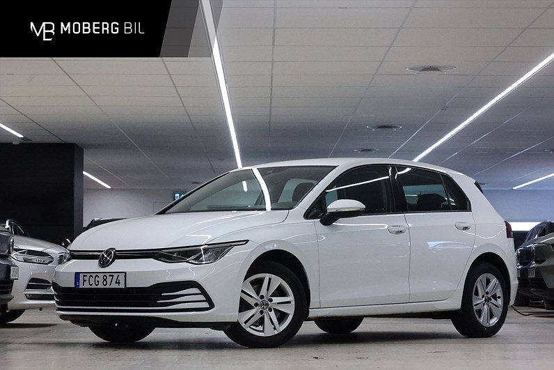 Volkswagen Golf 1.0 TSI 110hk Base Navi CarPlay PDC