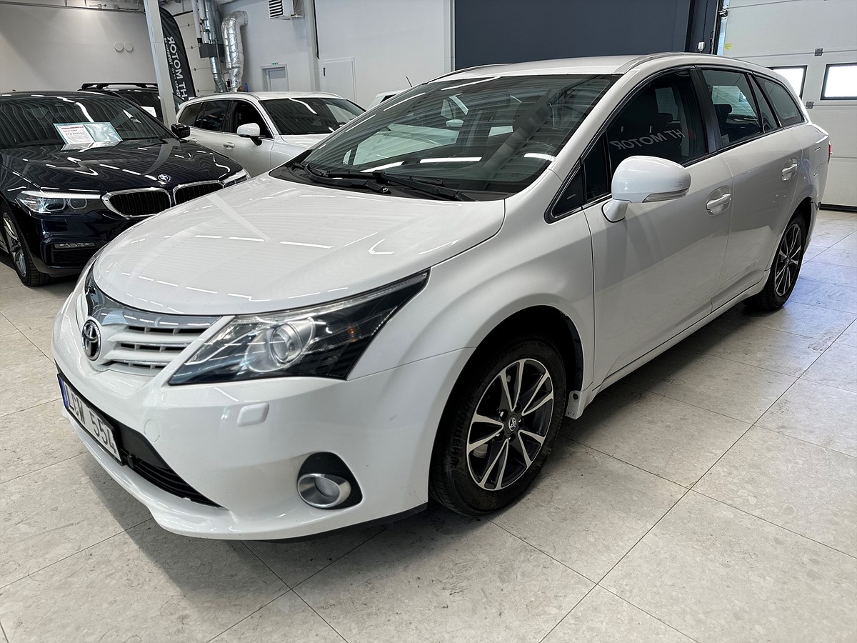 Toyota Avensis – bild 4