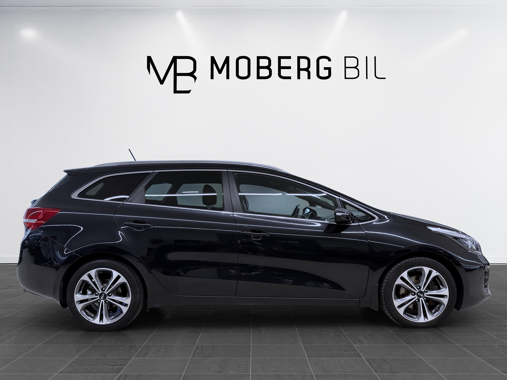 Kia cee'd_sw 1.6 CRDi 136hk GT-Line Navi PDC B-Kamera
