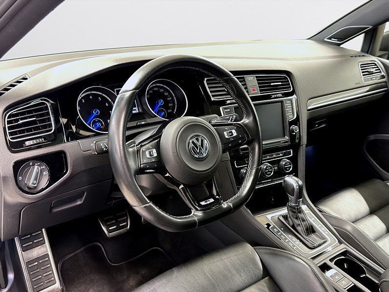 R 2.0 TSI 4M 300hk Pano Dynaudio B-Kamera PDC