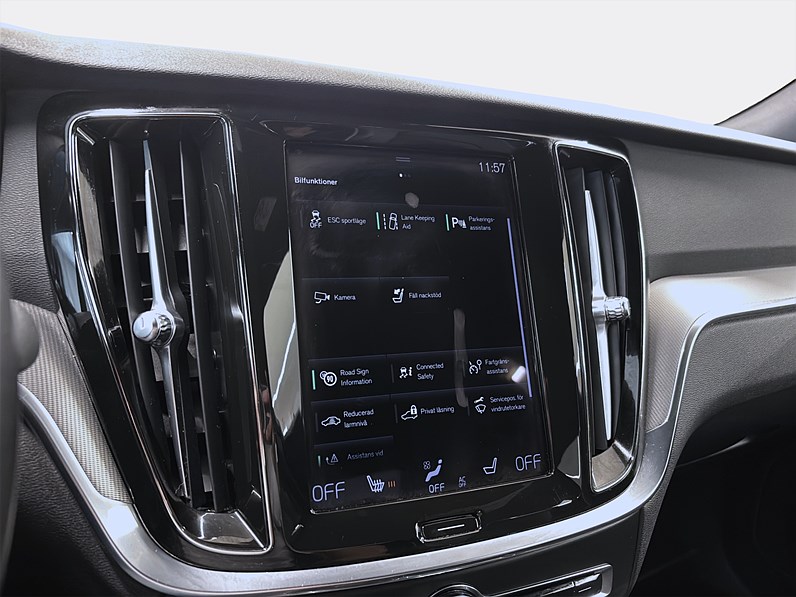 Volvo S60 Recharge T8 392hk R-Design Navi CarPlay B-Kamera