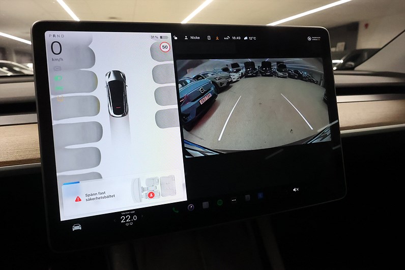 Tesla Model Y Long Range AWD 514hk Pano Navi Läder