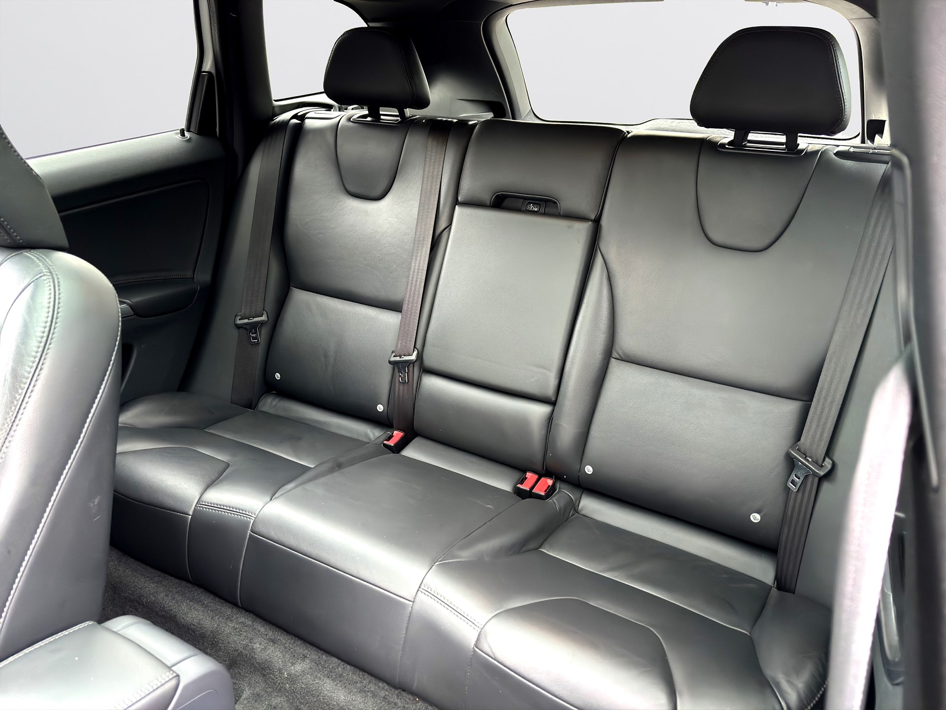 Volvo XC60 D4 AWD 190hk Drag Keyless Skinn B-Kamera VOC Pano