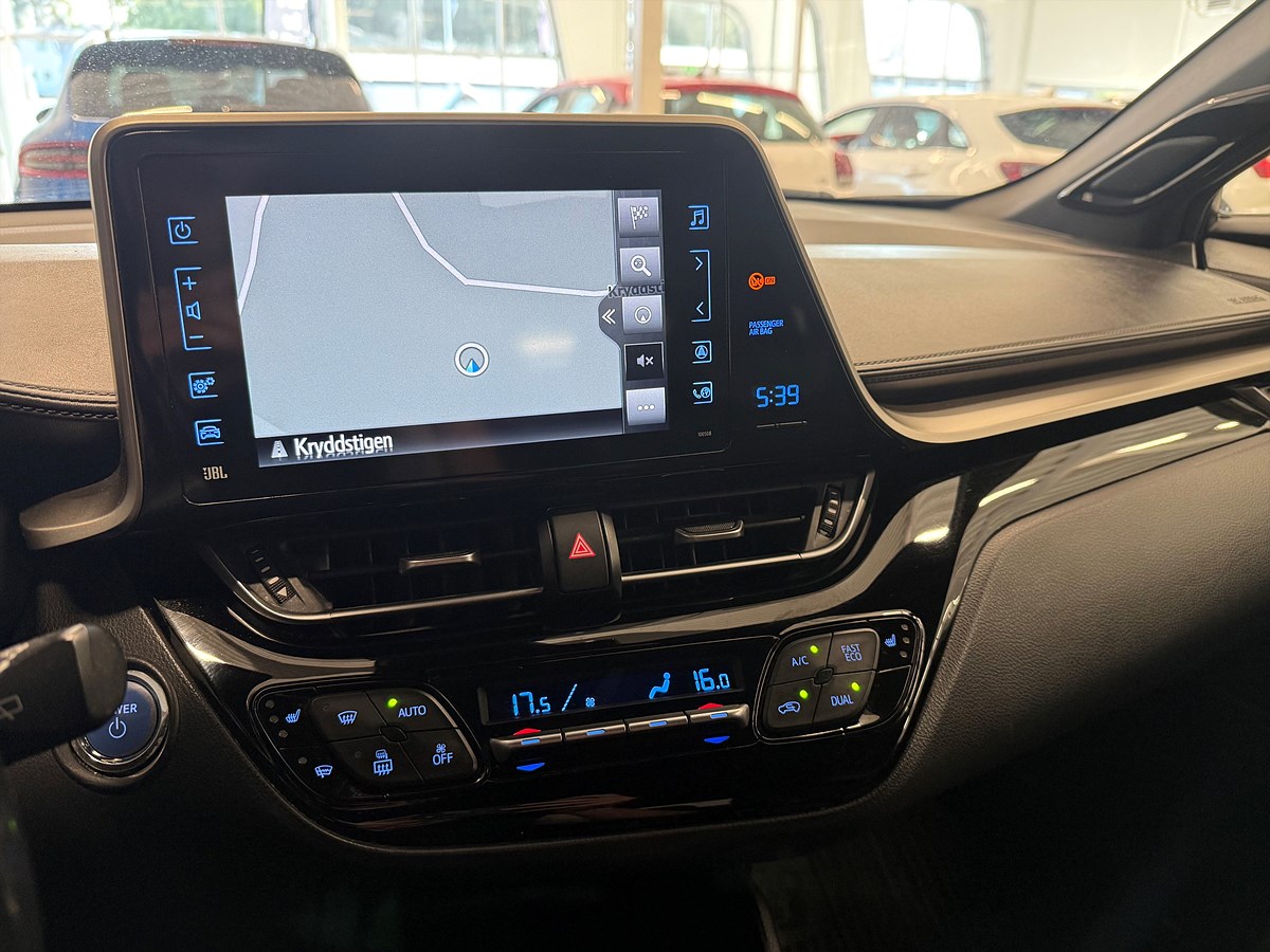 Toyota C-HR – bild 17