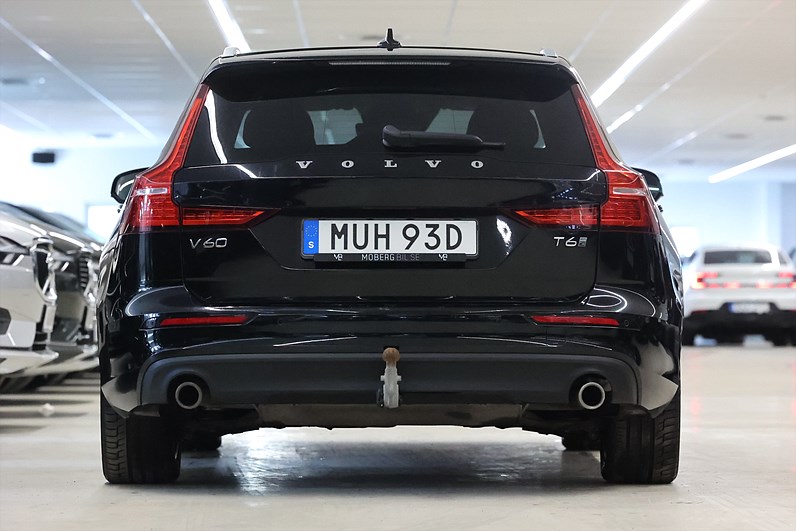 Volvo V60 Recharge T6 AWD 340hk Momentum Keyless CarPlay PDC