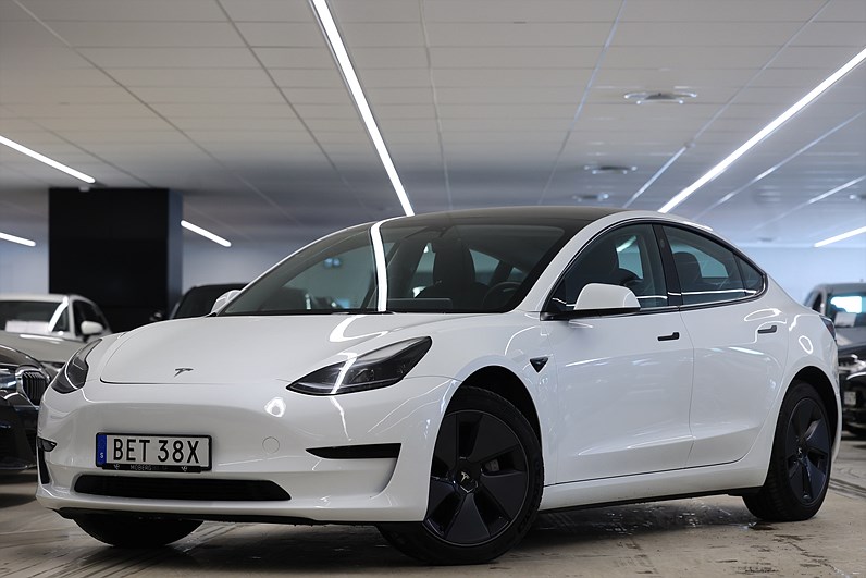 Tesla Model 3 Standard Range 283hk Pano Navi Läder