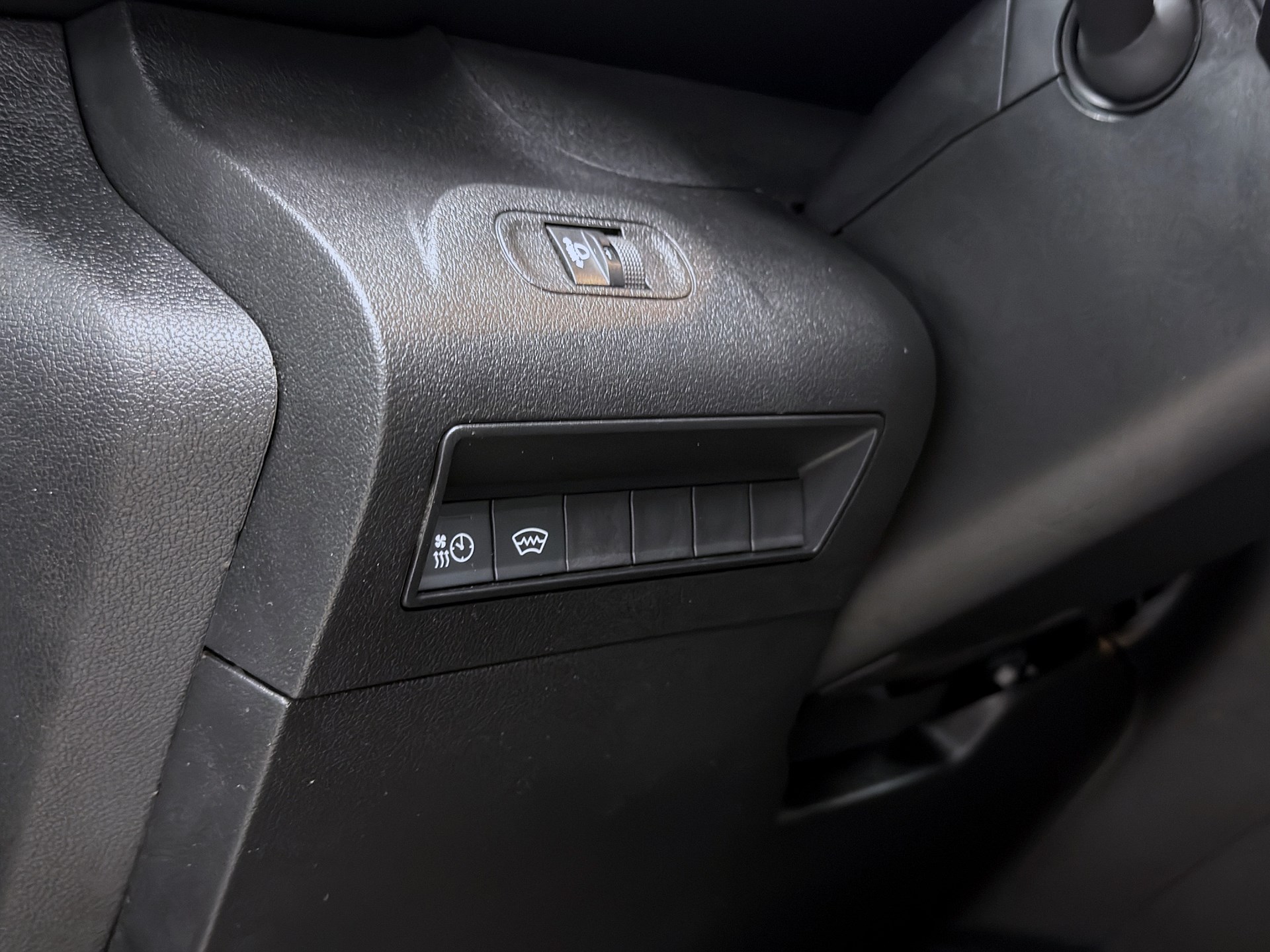 Peugeot e-Partner L2 136hk Drag V-inrett CarPlay Värmare