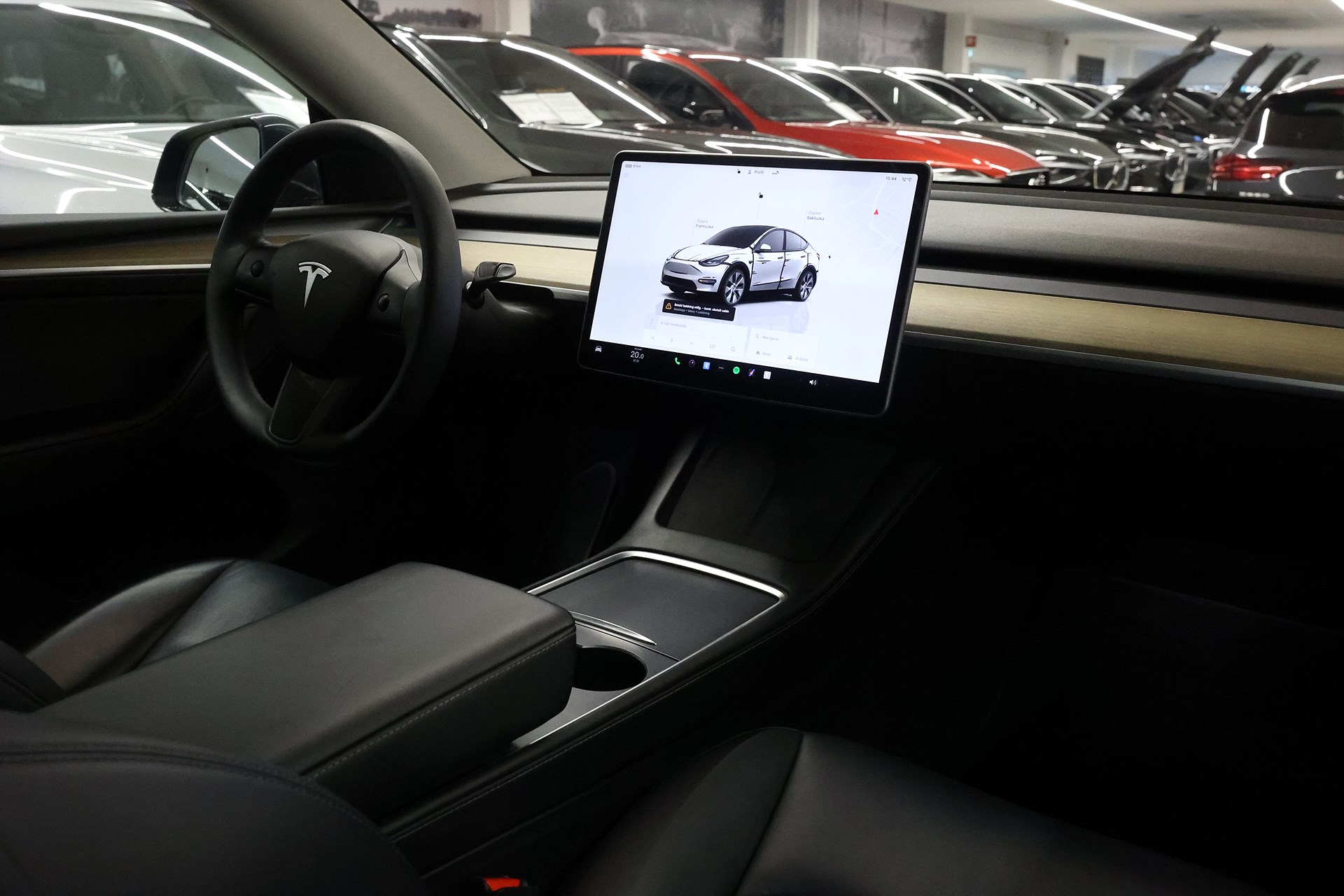 Tesla Model Y Long Range AWD 514hk Autopilot Pano Läder Navi