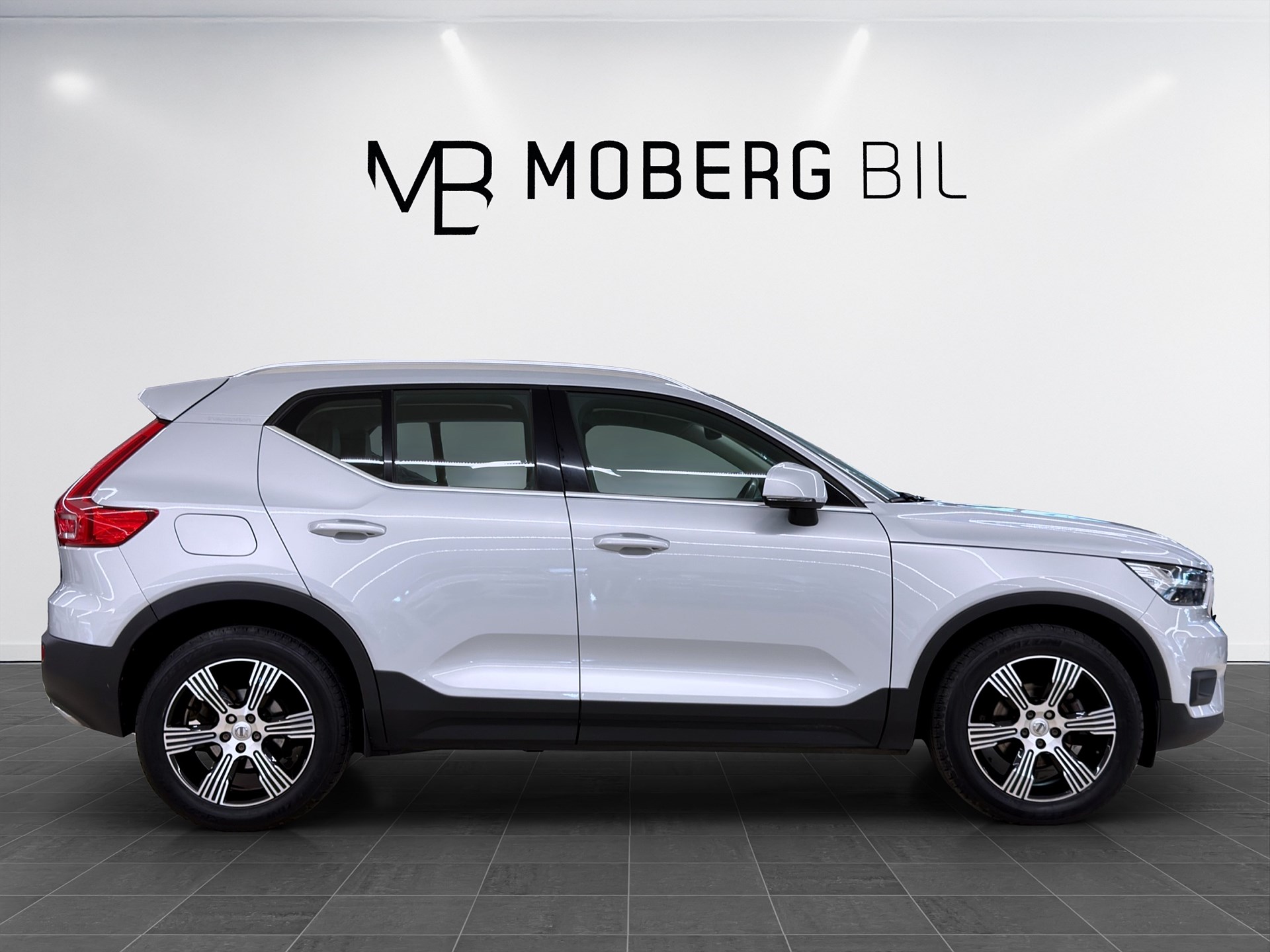 Volvo XC40 D3 150hk Inscription Navi Keyless Värmare B-Kamera