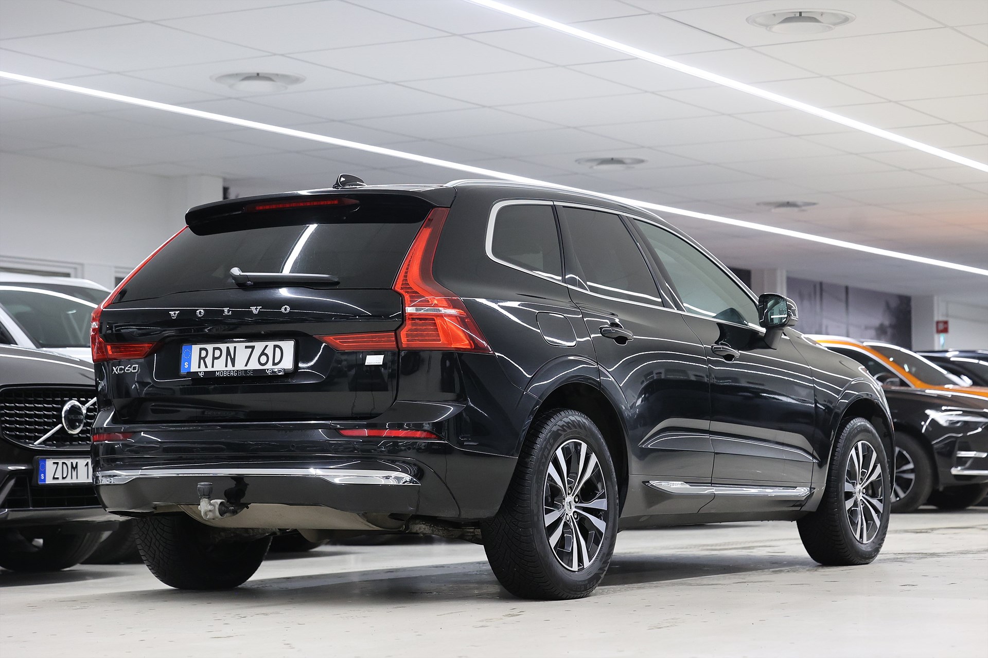 Volvo XC60 Recharge T6 AWD 350hk *Hjulkampanj!* Core Drag