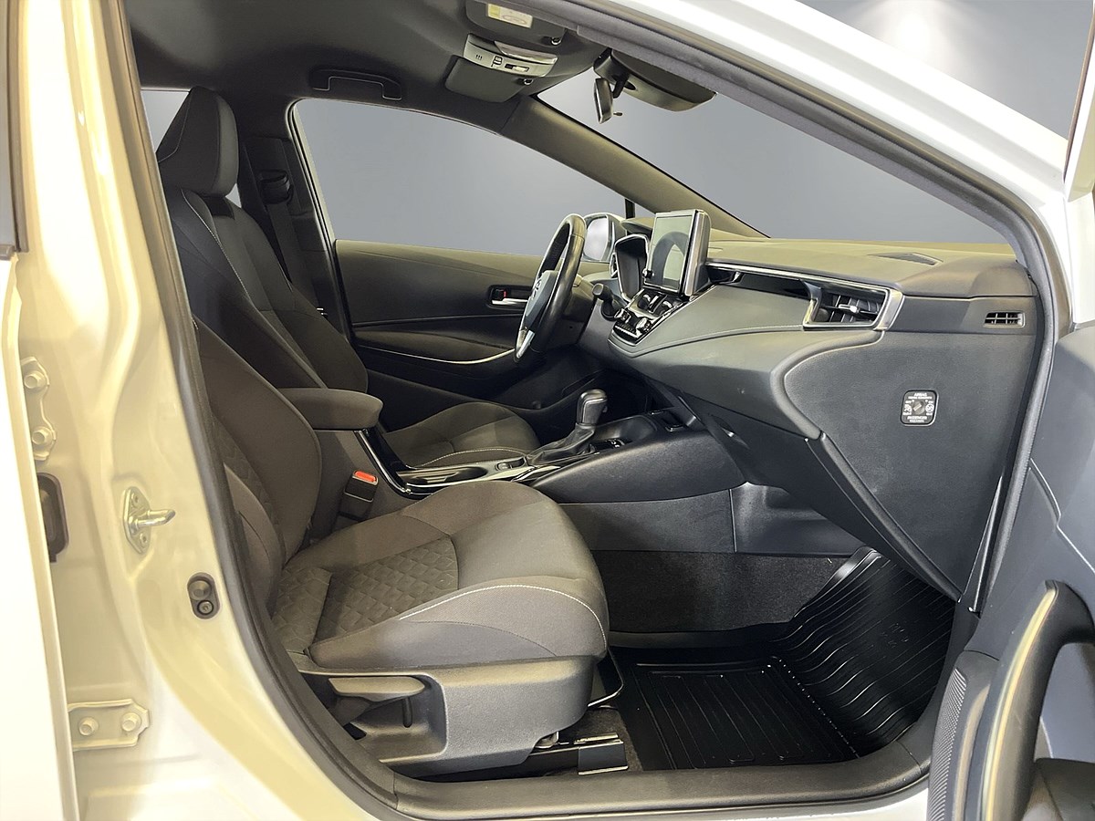 Toyota Corolla Touring Sports Hybrid e-CVT, 122hk, 2022