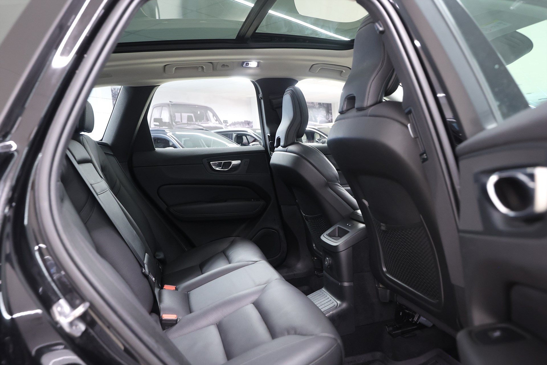 Volvo XC60 Recharge T6 AWD 340hk *Hjulkampanj!* Inscription Läder