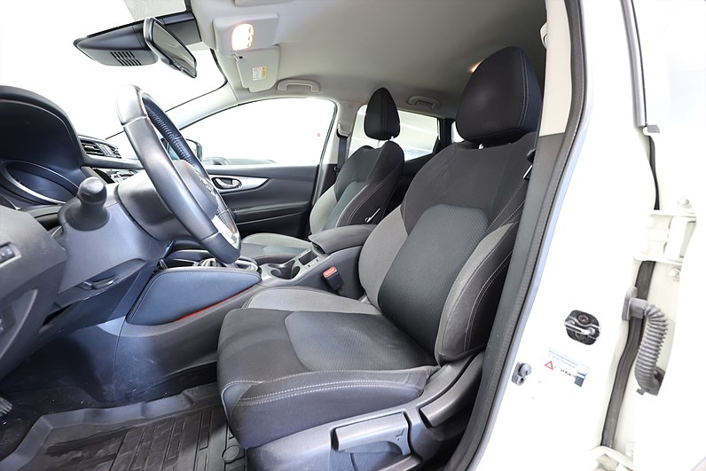 Nissan Qashqai 1.2 DIG-T 360-kamera Navi Drag PDC