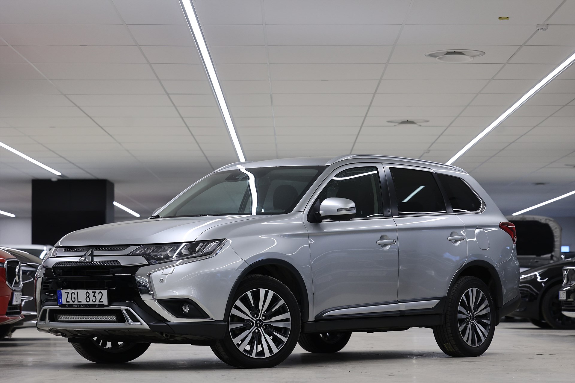 Mitsubishi Outlander 2.0 4WD 150hk Business Keyless