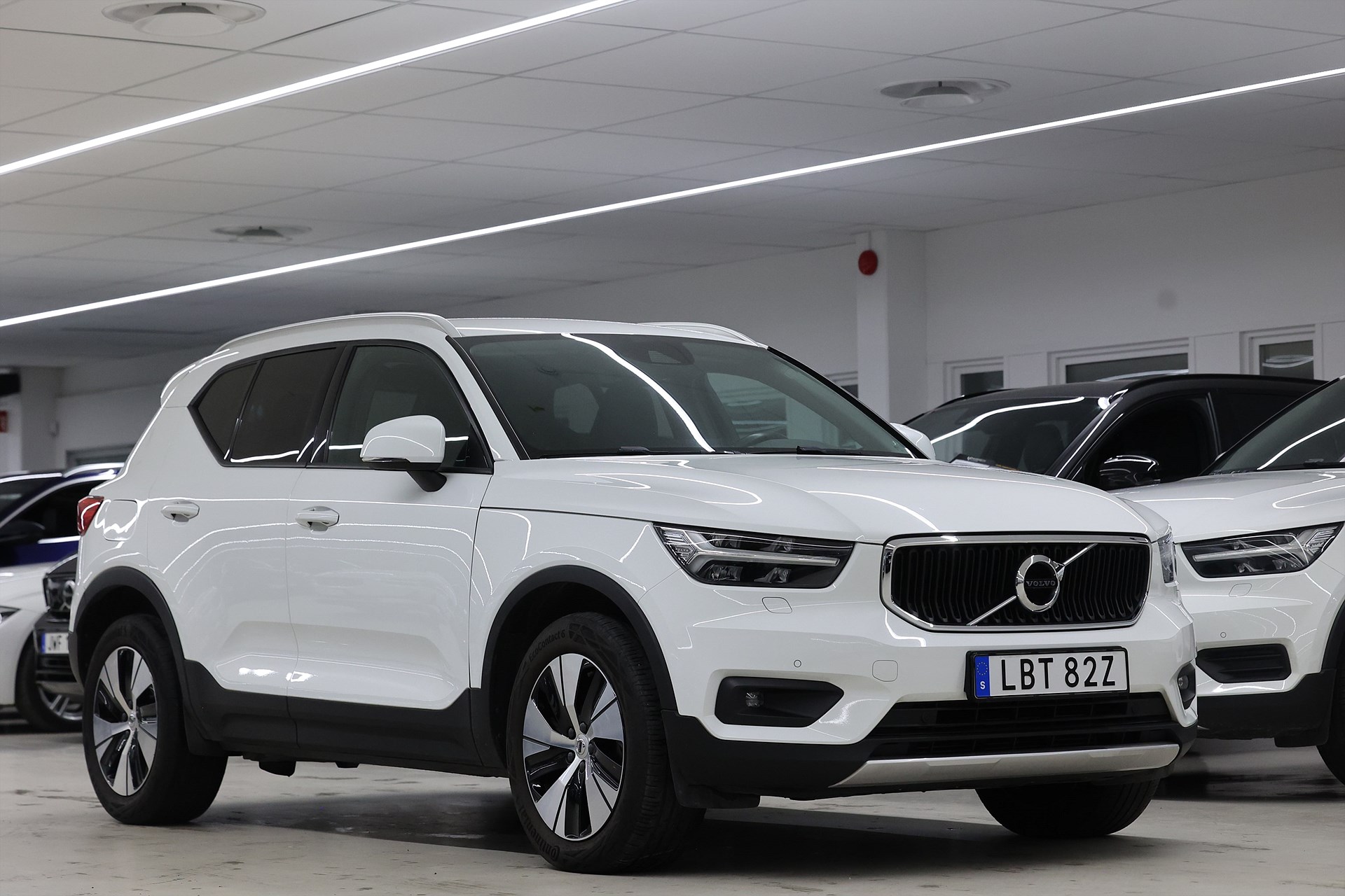 Volvo XC40 T5 Recharge 262hk *Hjulkampanj!* Momentum Värmare