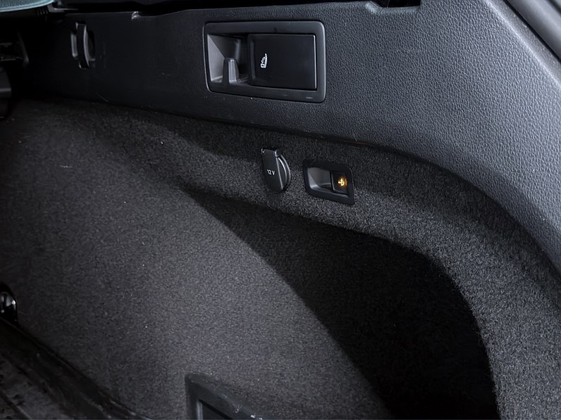Volkswagen Passat SC GTE 218hk Cockpit IQ Drag B-Kamera