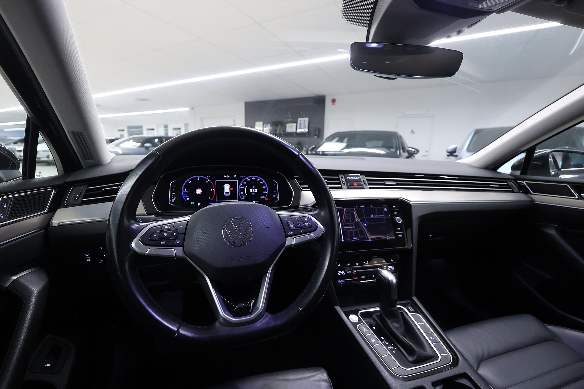 Volkswagen Passat 2.0 TDI SC 4M 200hk *Hjulkampanj!* R-Line