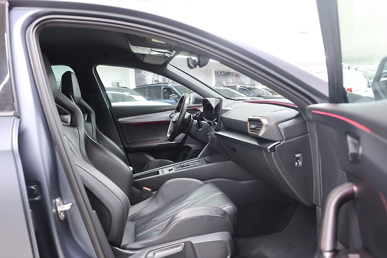 CUPRA Formentor VZ5 390hk Beats 360 Läder