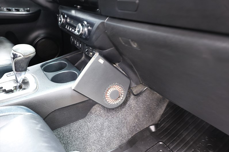 Toyota Hilux 2.4 AWD 150hk Drag B-kamera Värmare Skinn MOMS