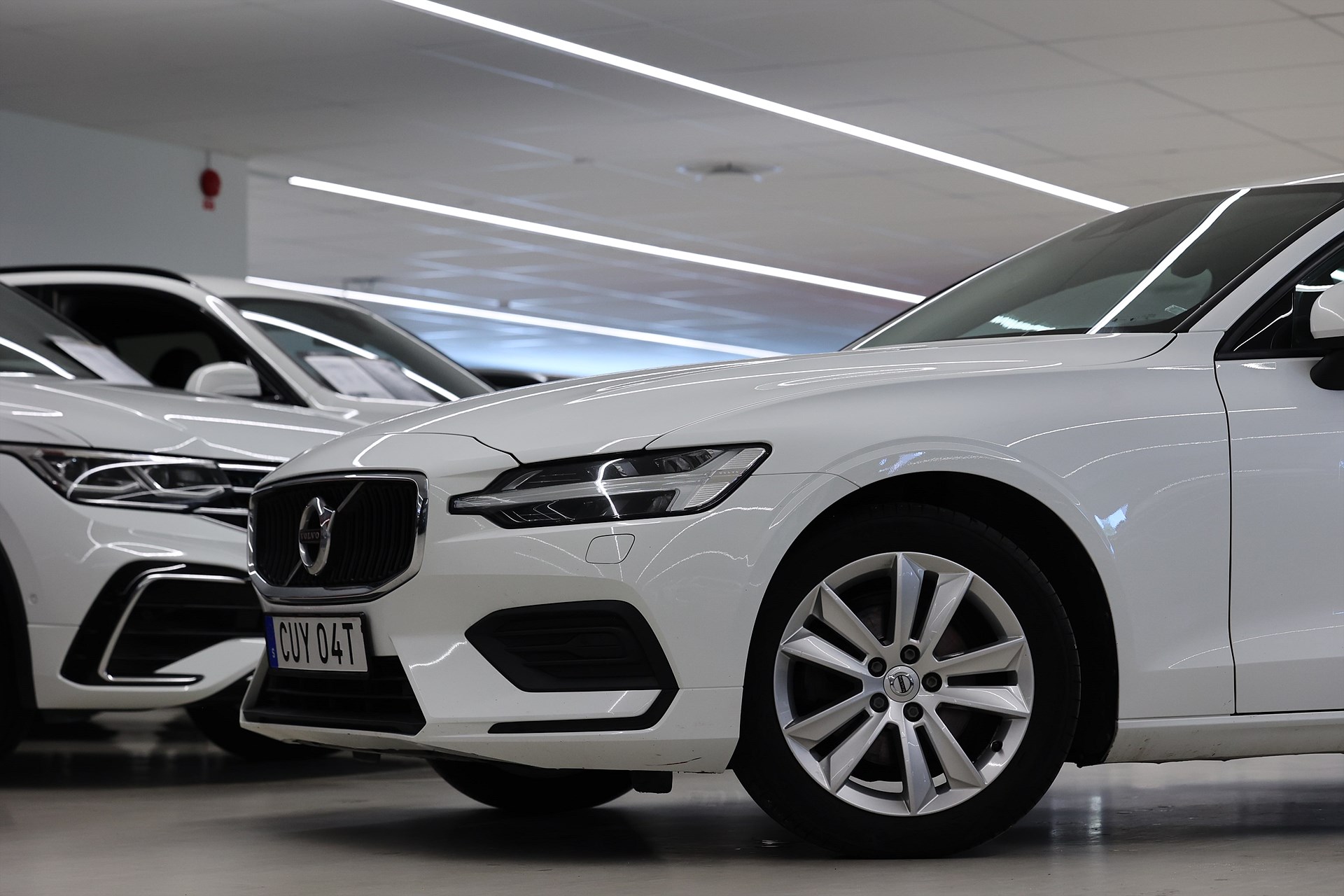 Volvo V60 D4 AWD 190hk *Hjulkampanj!* Momentum Drag