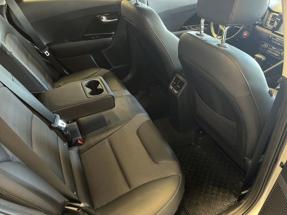 Kia Niro Hybrid DCT, 141hk, 2019