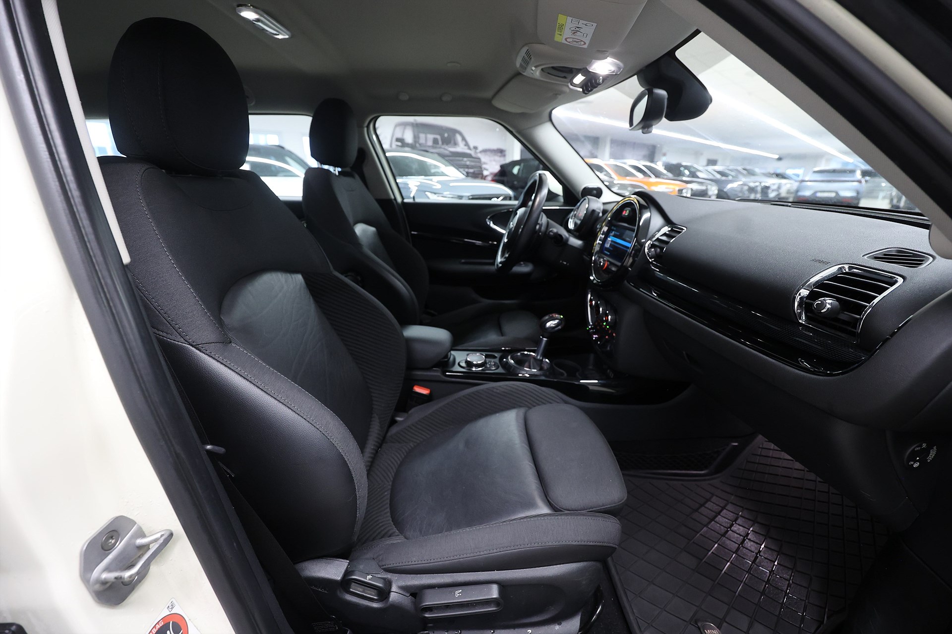 Mini Clubman Cooper SD 2.0 ALL4 190hk *Hjulkampanj!* Salt II Navi Drag