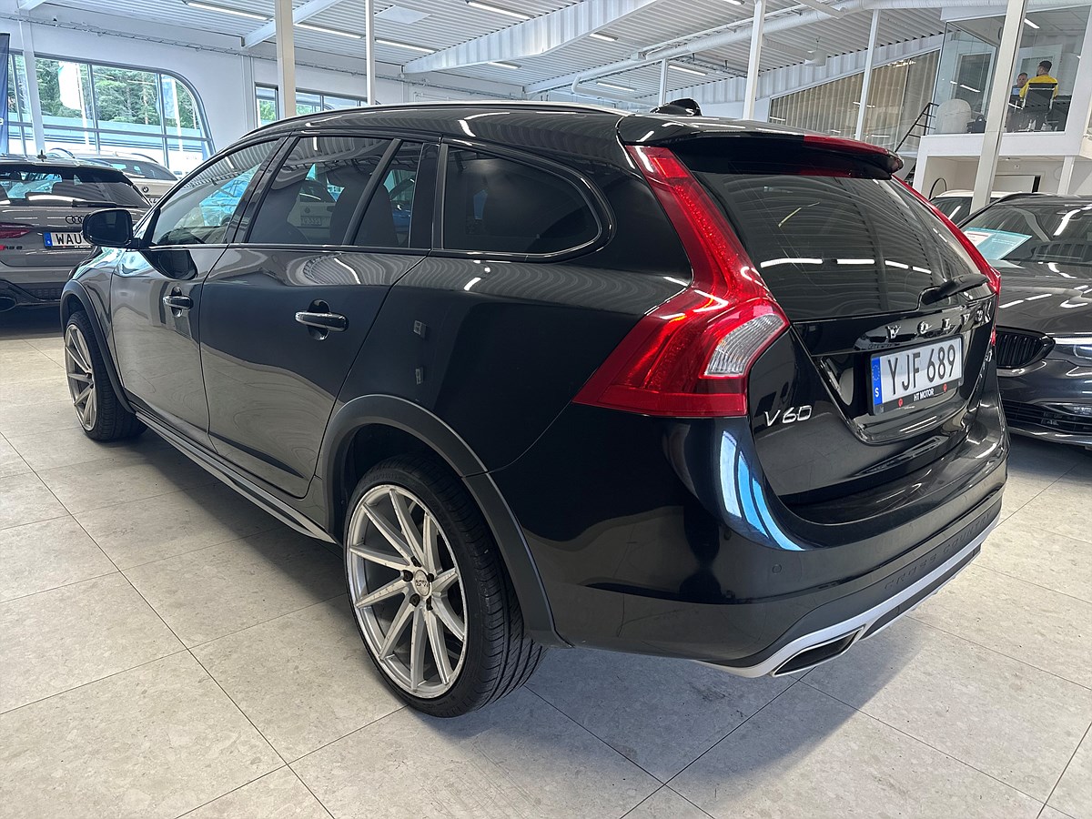 Volvo V60 Cross Country – bild 6