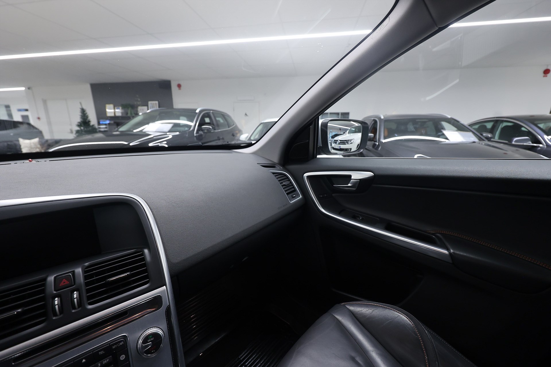 Volvo XC60 D4 190hk Ocean Race Navi Värmare Skinn