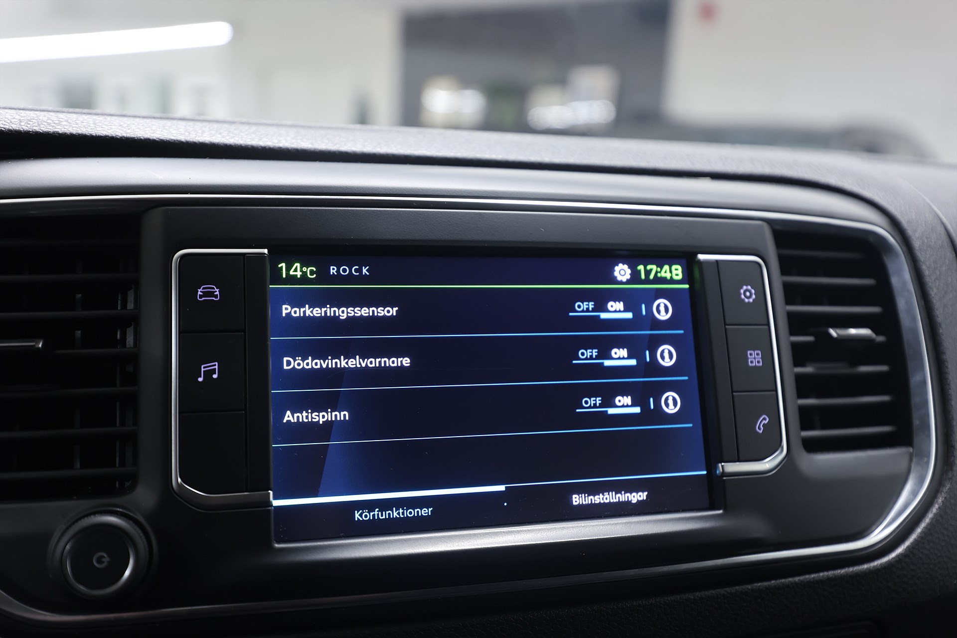 Peugeot e-Expert 75 136hk V-inrett B-kamera 3-Sits