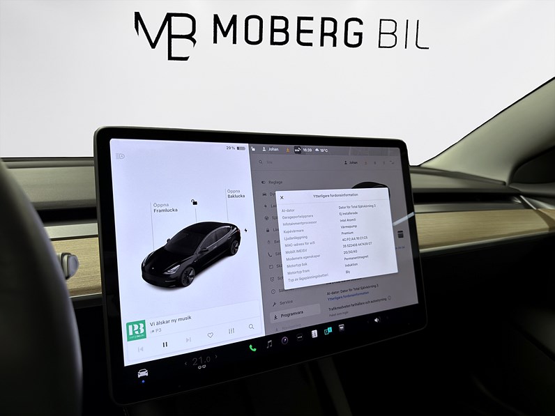 Tesla Model 3 Long Range 440hk Helg på Moberg! Pano Läder B-Kamera