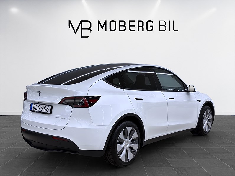 Tesla Model Y Long Range 514hk Helg på Moberg! Pano Läder B-Kamera