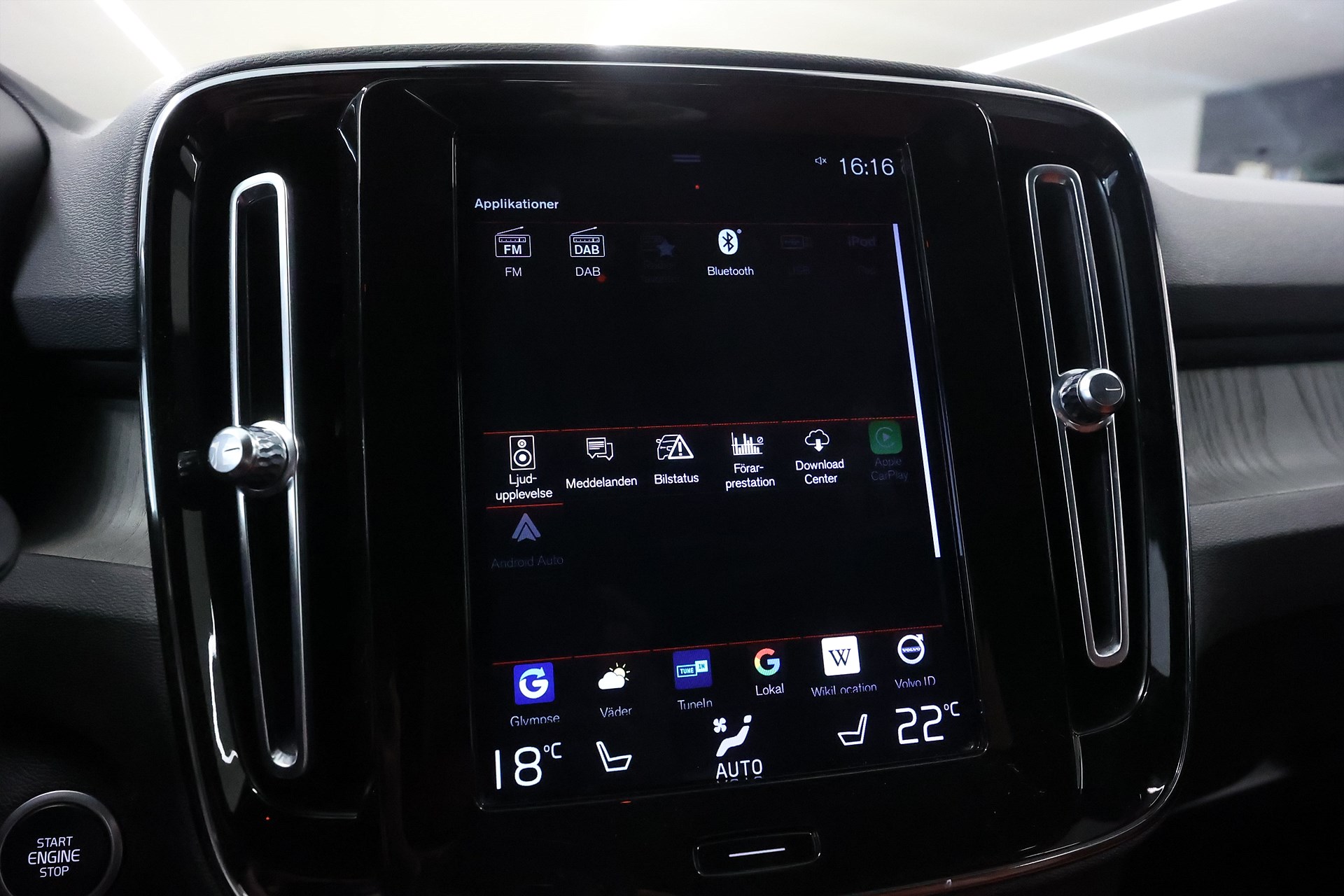 Volvo XC40 Recharge T4 DCT 211hk Inscription H/K Läder Keyless Drag