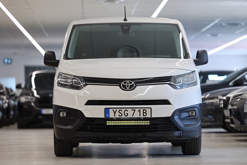 Toyota ProAce City 1.2 Turbo 130hk 3-Sits CarPlay PDC B-Kamera