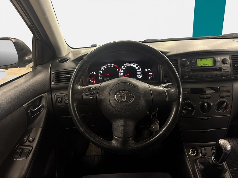 Toyota Corolla 5-dörrars 1.6, 3 brukare, AC, Värmare, 2005, grå – bild 17 av 22, begagnad hos Niber i Järfälla