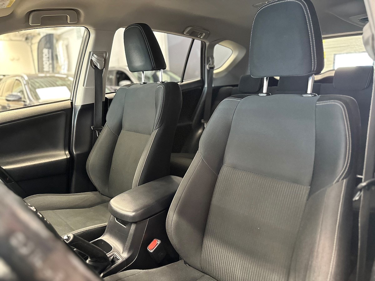 Toyota RAV4 – bild 15