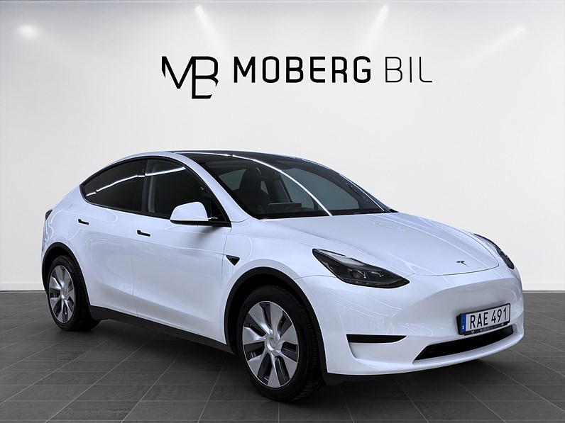Tesla Model Y Standard Range 299hk Helg på Moberg! Pano Drag B-Kamera