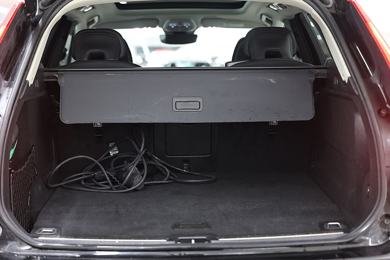 Volvo XC60 Recharge T6 AWD 350hk *Hjulkampanj!* Core Drag