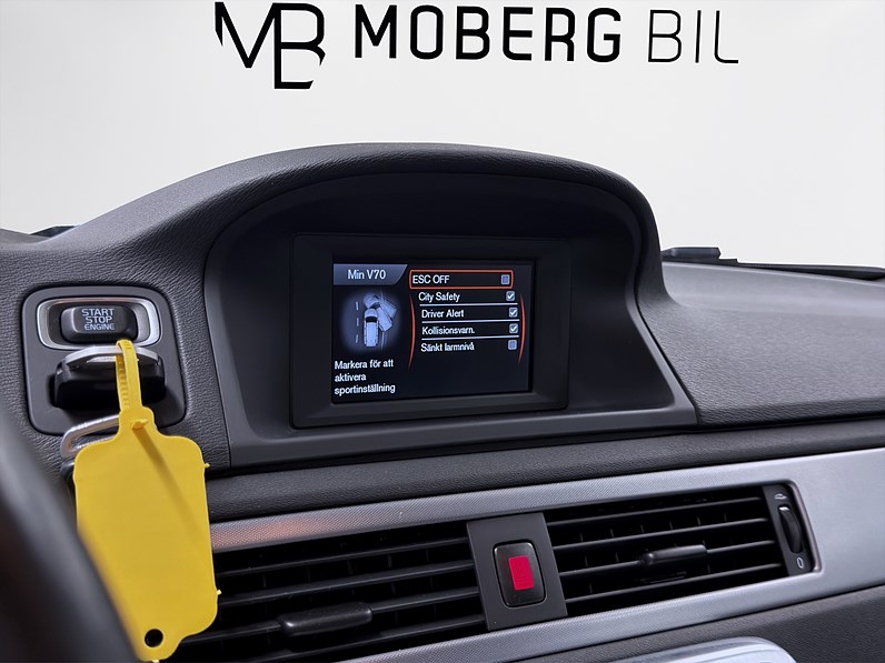 Volvo V70 T4 190hk Kinetic Värmare Drag Årsskatt 1086kr
