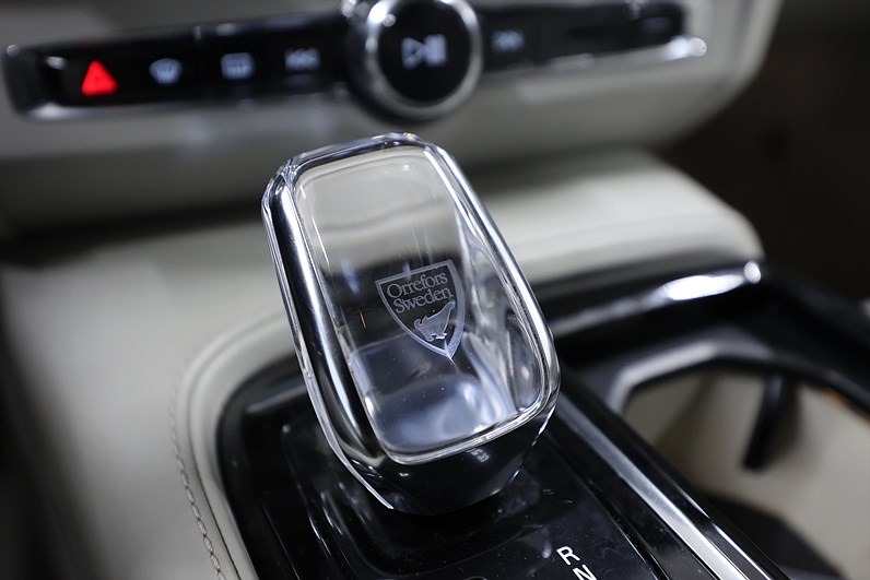 Volvo V90 T8 Twin Engine 392hk Inscription Läder HUD H/K 360 Drag