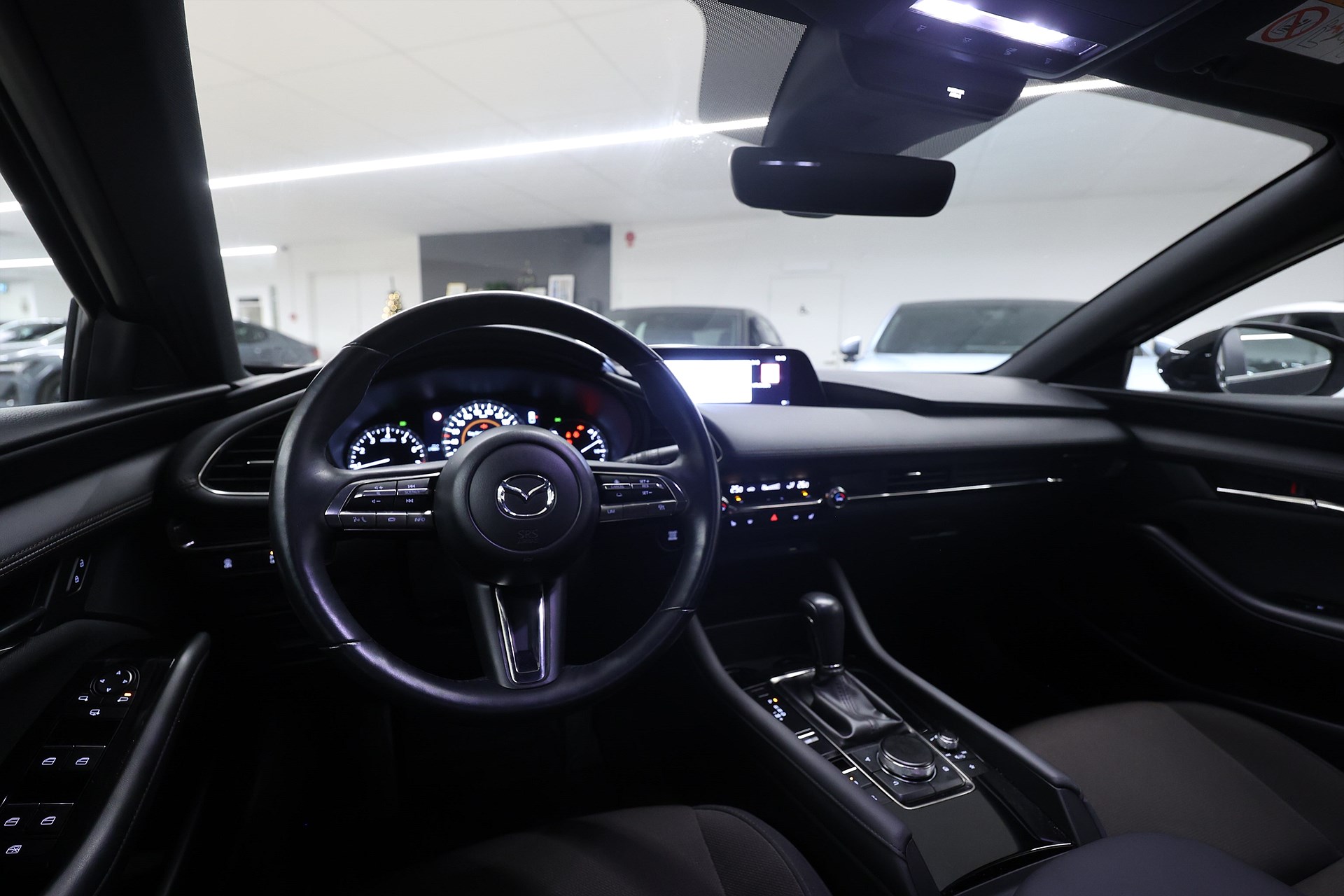 Mazda 3 Hatchback 2.0 M Hybrid 150hk *Hjulkampanj!* B-kamera Navi