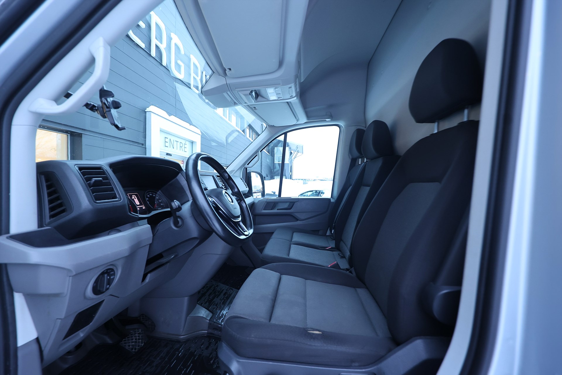 Volkswagen Crafter 35 2.0 TDI 177hk L2H2 B-kamera Värmare