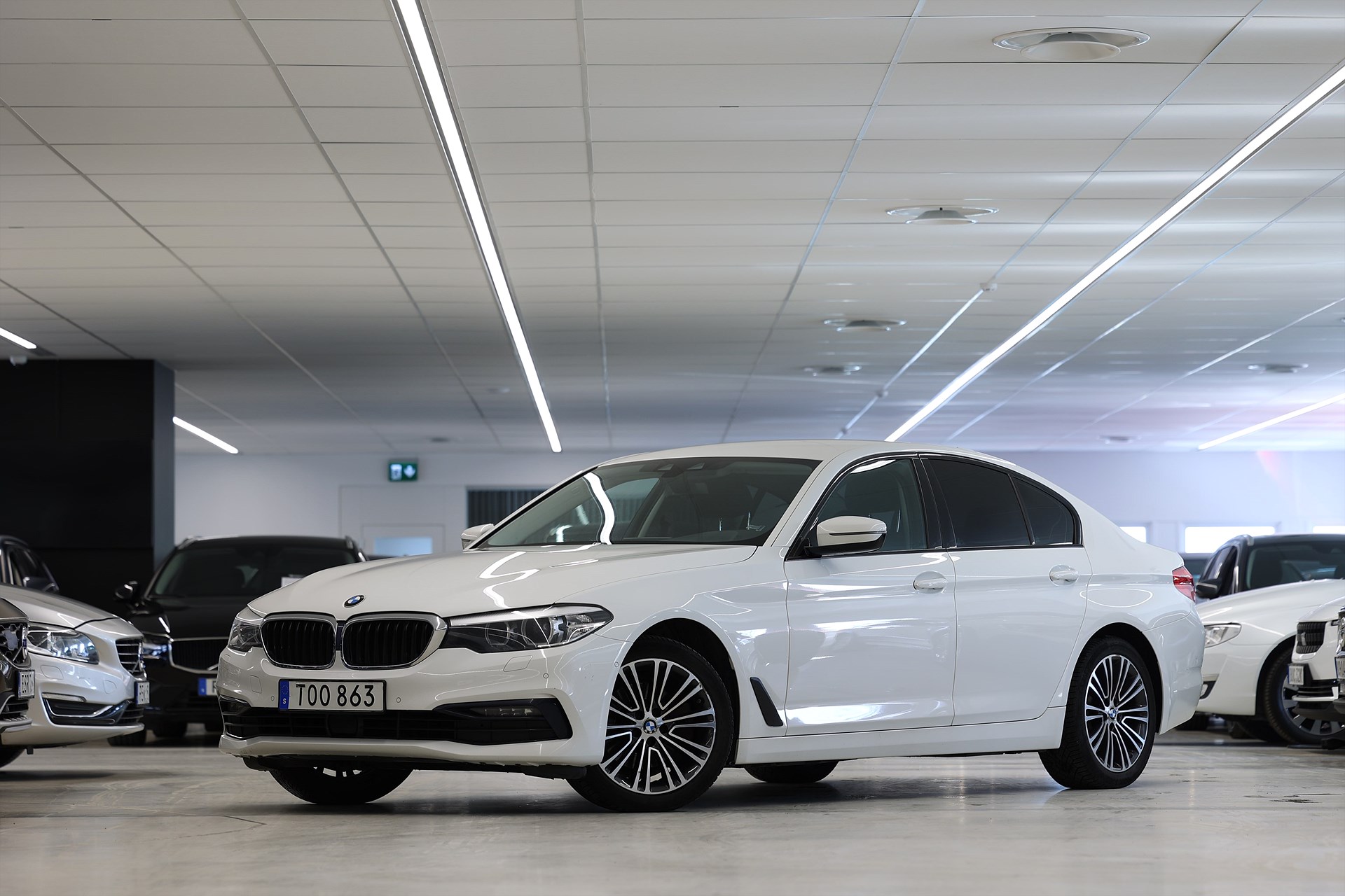 BMW 520d xDrive Sedan 190hk Sport Line Shadowline B-Kamera Drag