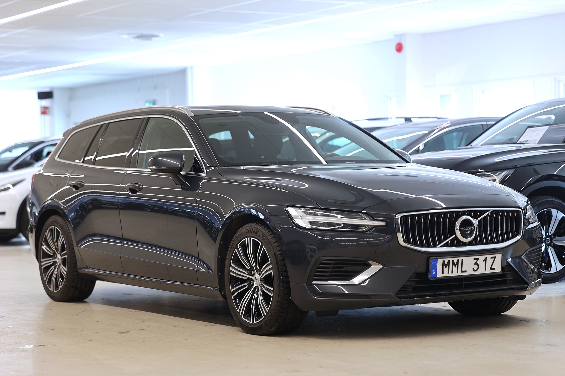 Volvo V60 T8 Twin Engine AWD 392hk Inscription Pano Keyless 360