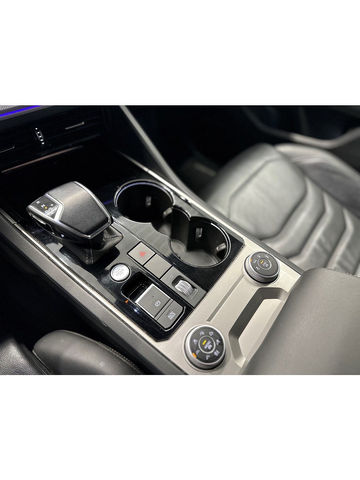 Volkswagen Touareg – bild 19