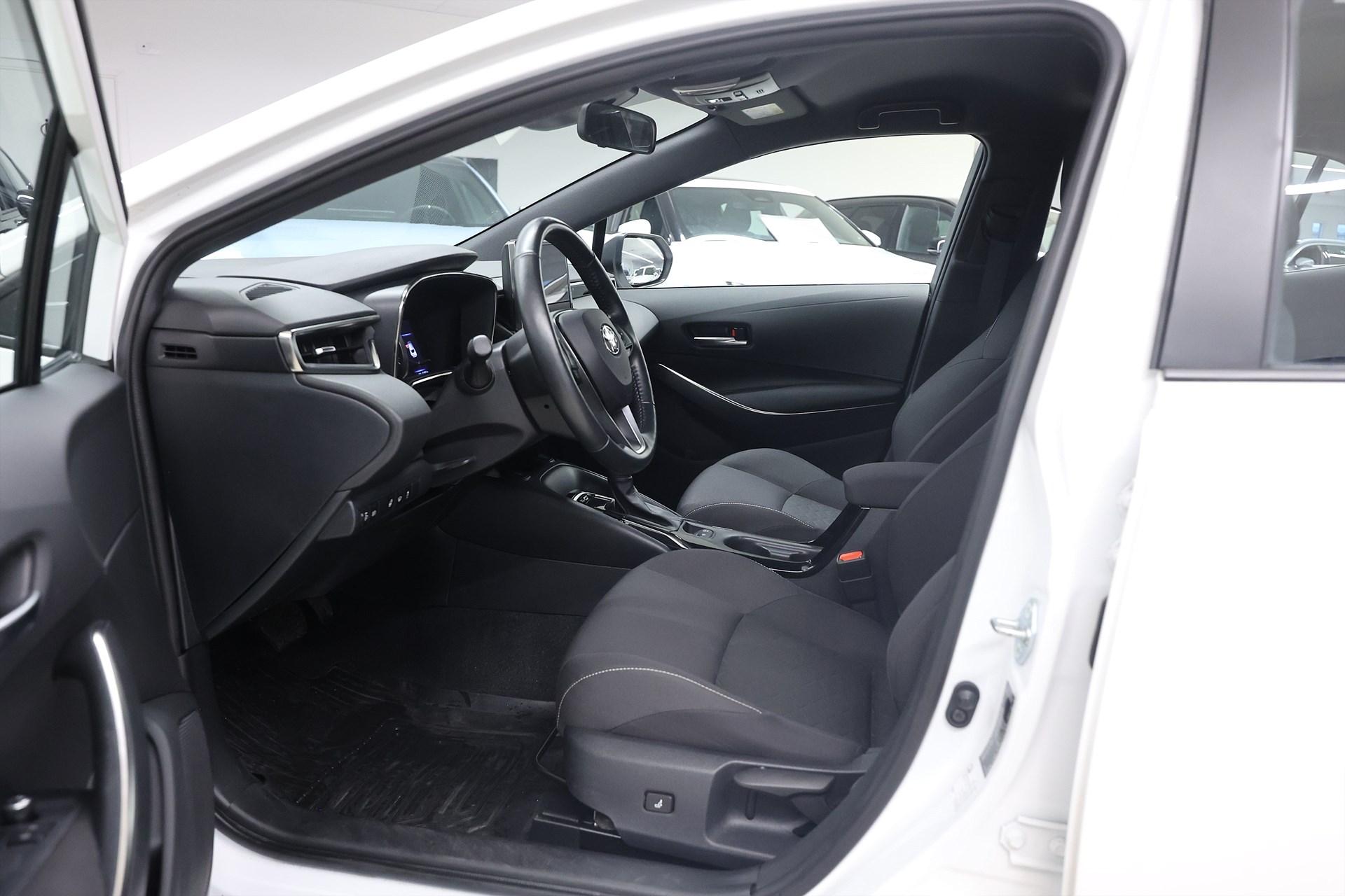 Toyota Corolla Hybrid 122hk *Hjulkampanj!* Active B-kamera