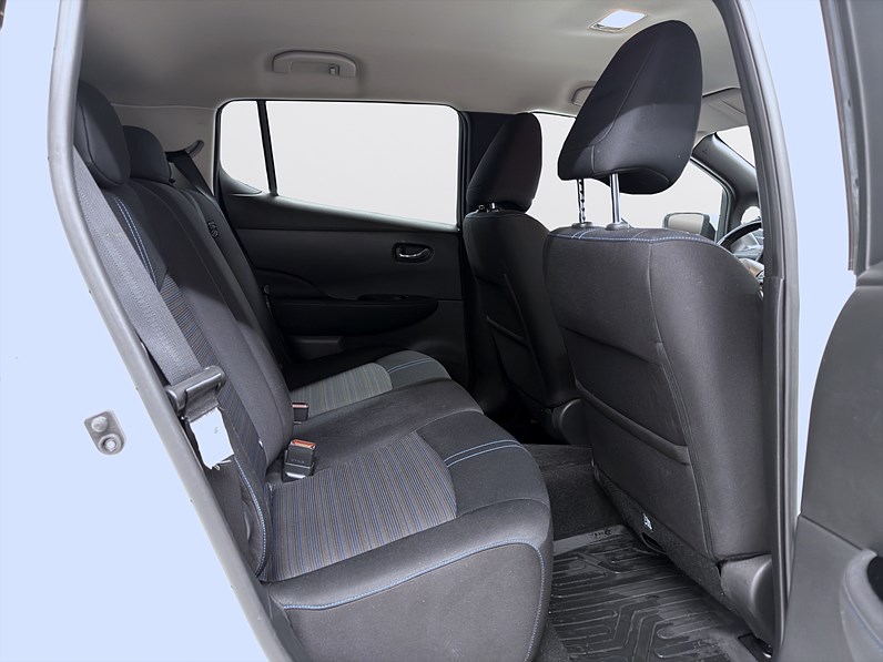 Nissan Leaf 150hk Helg på Moberg! N-CONNECTA Navi 360 Värmare